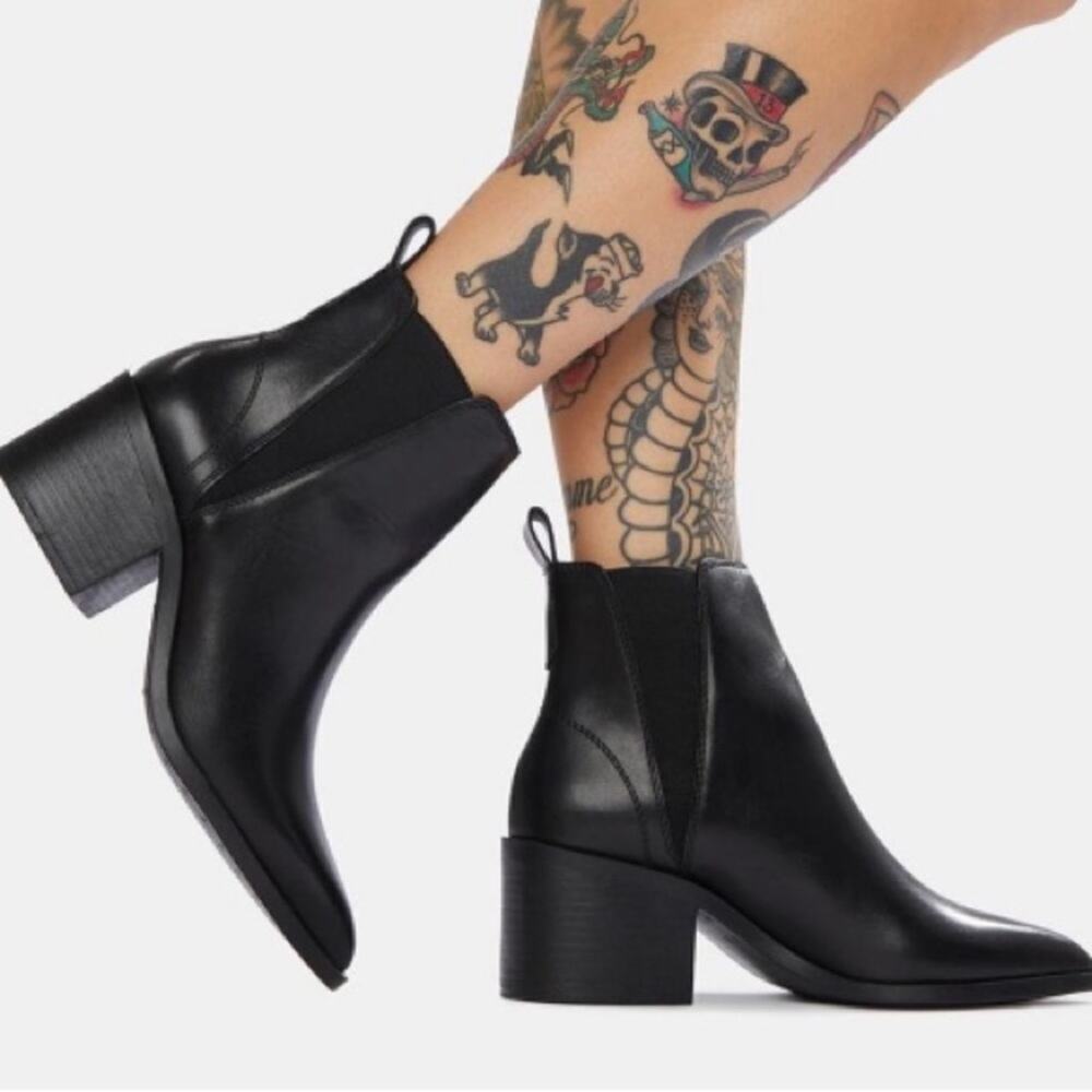 STEVE MADDEN Audience Chelsea Leather Ankle Boots Booties - Size 9.5